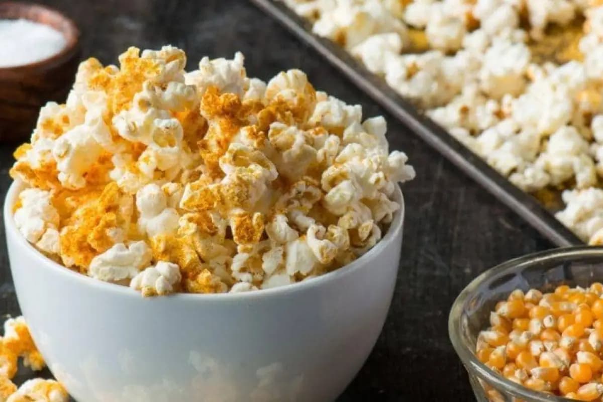Perjalanan Popcorn dari Makanan Suku Aztec Hingga jadi Camilan Wajib di Bioskop