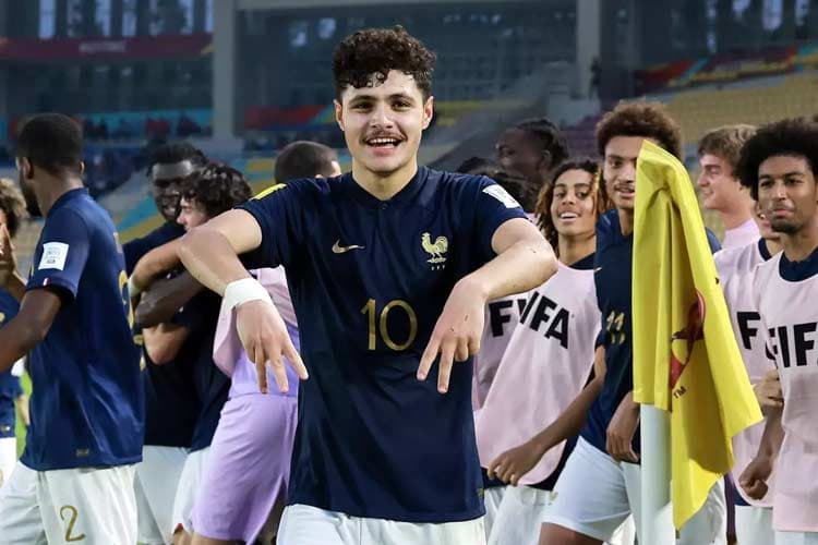 Piala Dunia U-17, Prancis Hentikan Militansi Uzbekistan